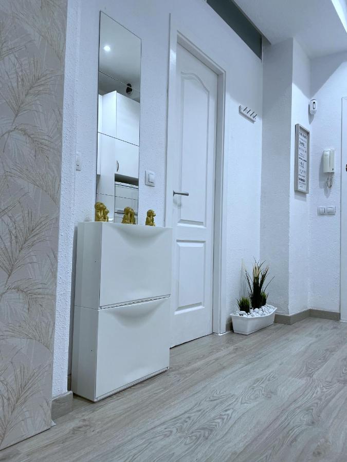 Precioso Apartamento Cerca De La Playa. Lägenhet Benalmádena Exteriör bild